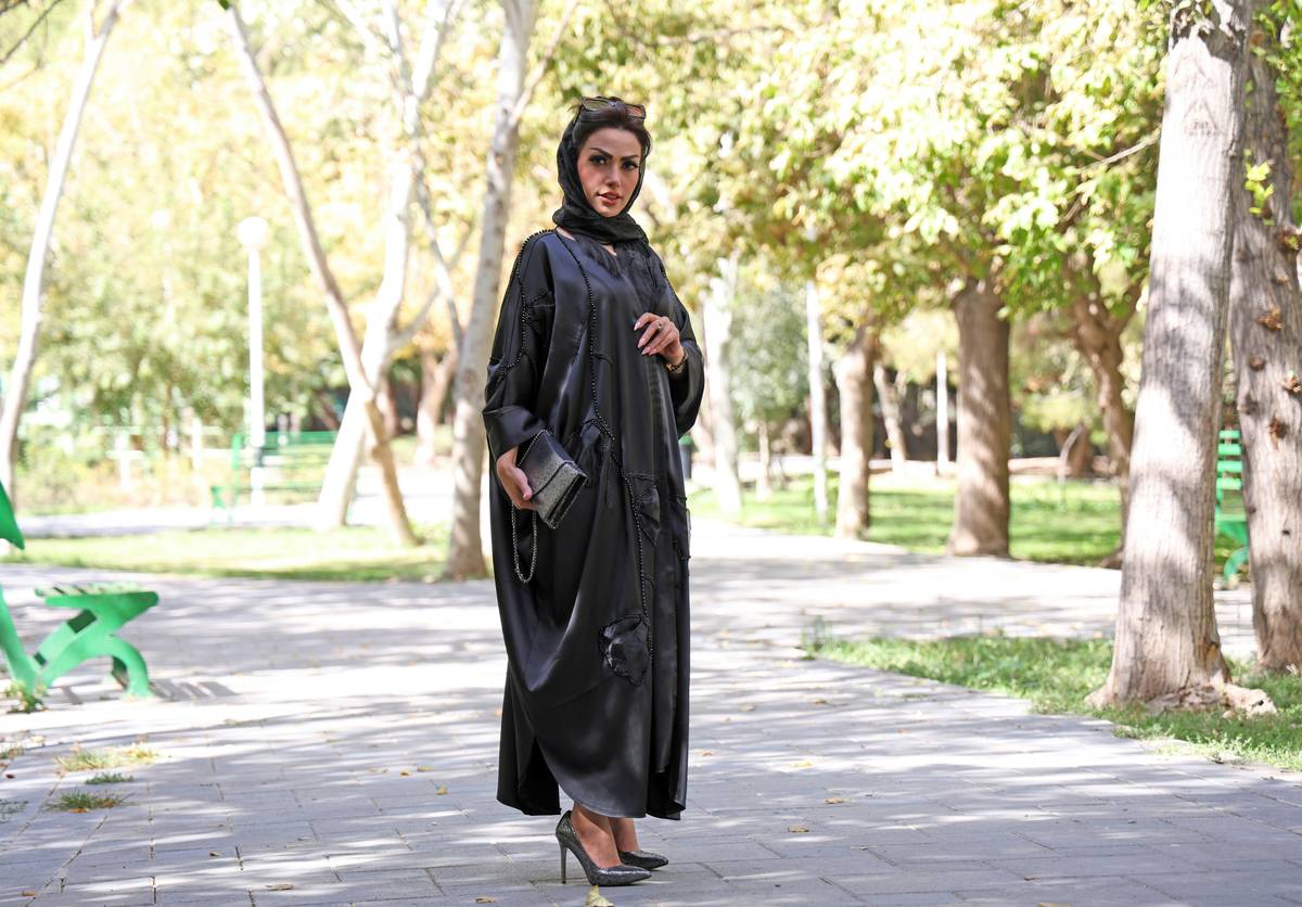 Modest Fashion Trends: How Bloomingdale’s Is Redefining Style Without Sacrificing Coverage