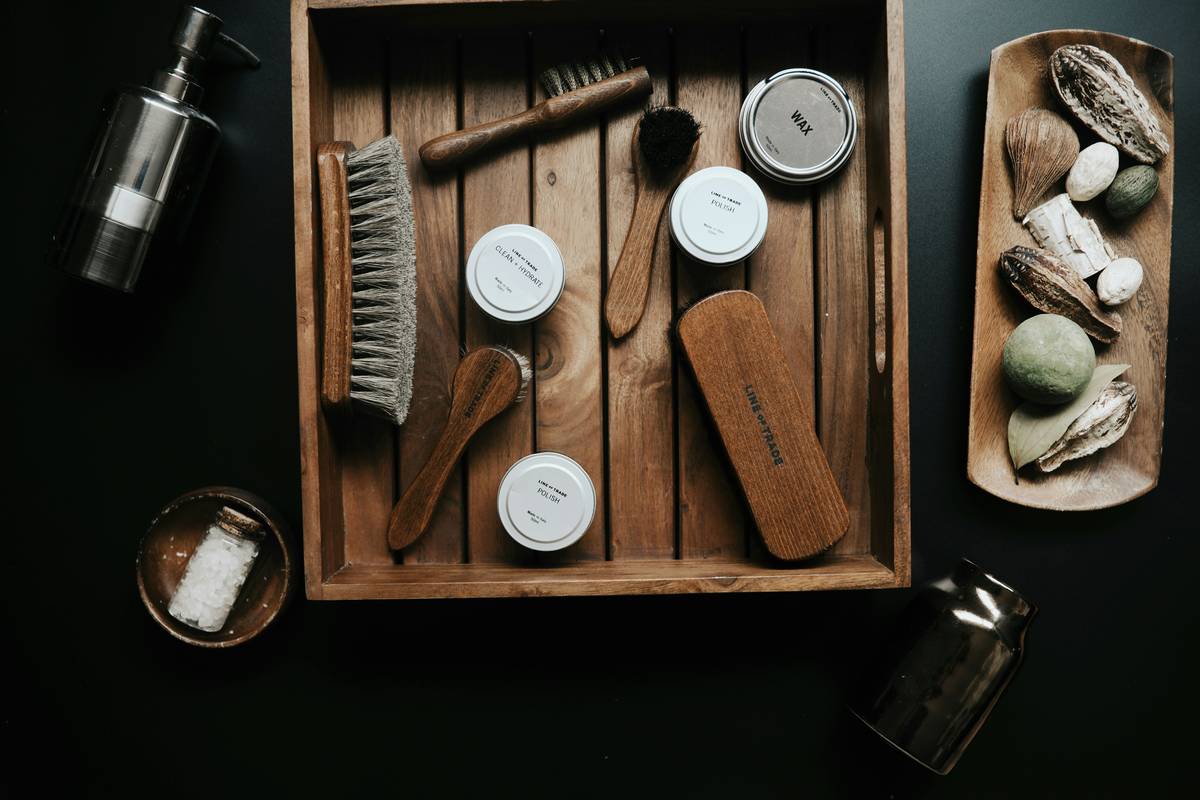 sneaker cleaning kits in hindi